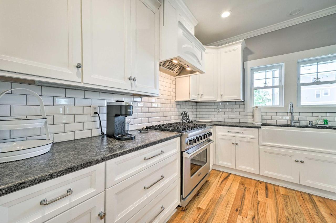 Bright Coastal Abode With Porch And Beach Access! Carolina Beach Εξωτερικό φωτογραφία